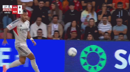 华体会官网体育拜仁慕尼黑训练开放日，冲刺阶段迎来里程碑引欢呼，葡超在即，轮换策略成焦点的简单介绍