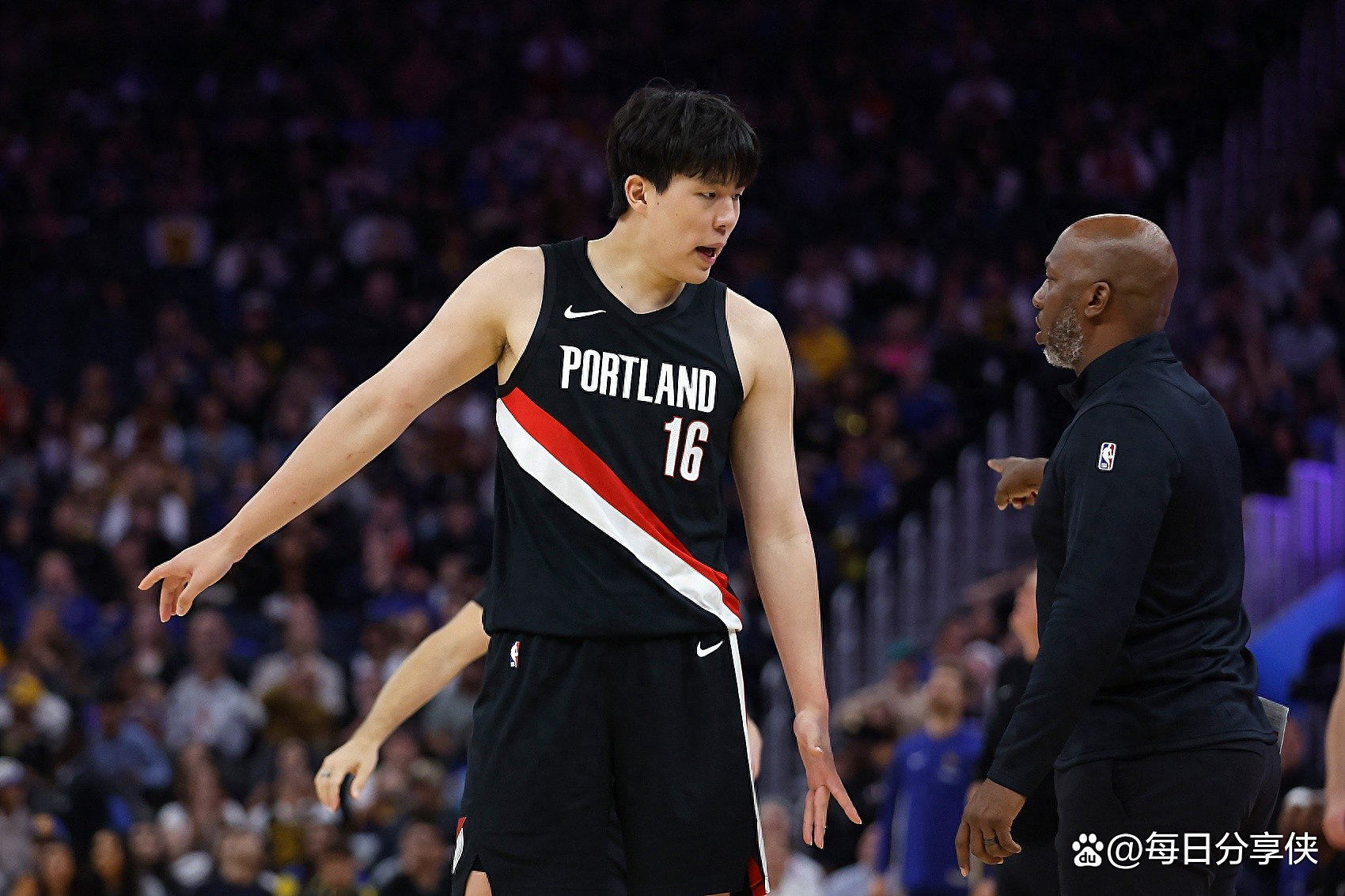 华体会官方NBA季后赛清晨再迎强敌，葡萄牙体育篮板制胜，主帅态度：信心回归，球探报告显示潜力的简单介绍