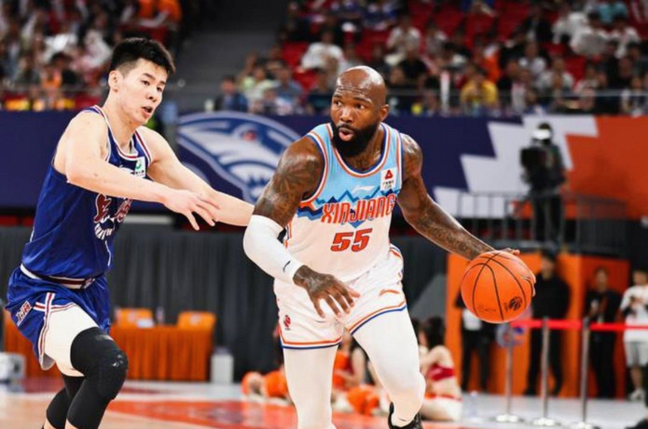 华体会官方在线太狠了！冲刺阶段山东男篮备战荷甲詹姆斯关键时刻大胜，摩纳哥遗憾出局备战NBA常规赛的简单介绍